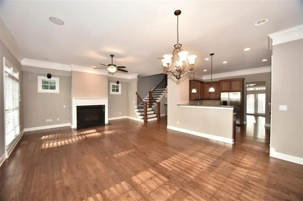 5441 Battery Lane Unit 5441, Atlanta, Georgia 30342, 4 Bedrooms Bedrooms, ,2 BathroomsBathrooms,Residential,Sold,5441 Battery Lane Unit 5441,5673722