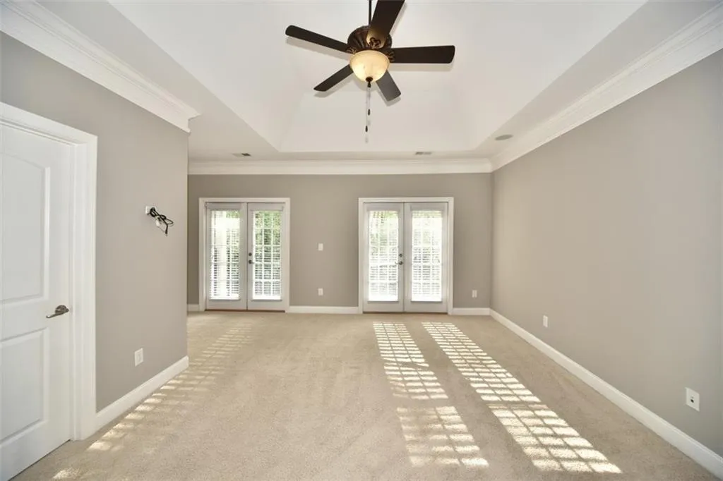 5441 Battery Lane Unit 5441, Atlanta, Georgia 30342, 4 Bedrooms Bedrooms, ,2 BathroomsBathrooms,Residential,Sold,5441 Battery Lane Unit 5441,5673722