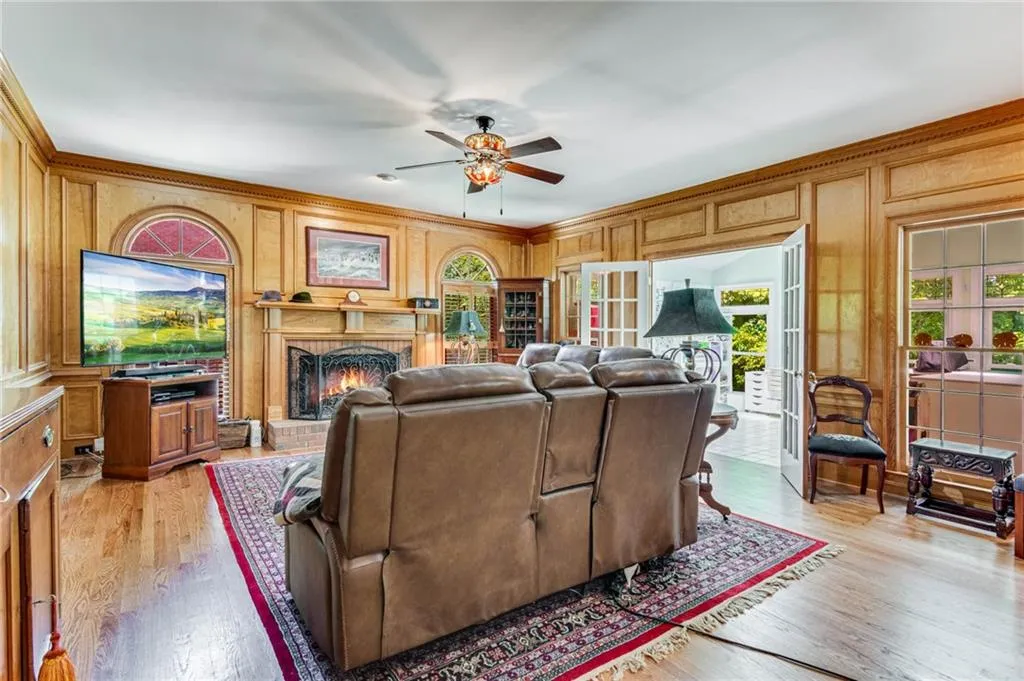 540 Vinington Court, Sandy Springs, Georgia 30350, 5 Bedrooms Bedrooms, ,4 BathroomsBathrooms,Residential,Sold,540 Vinington Court,7052410