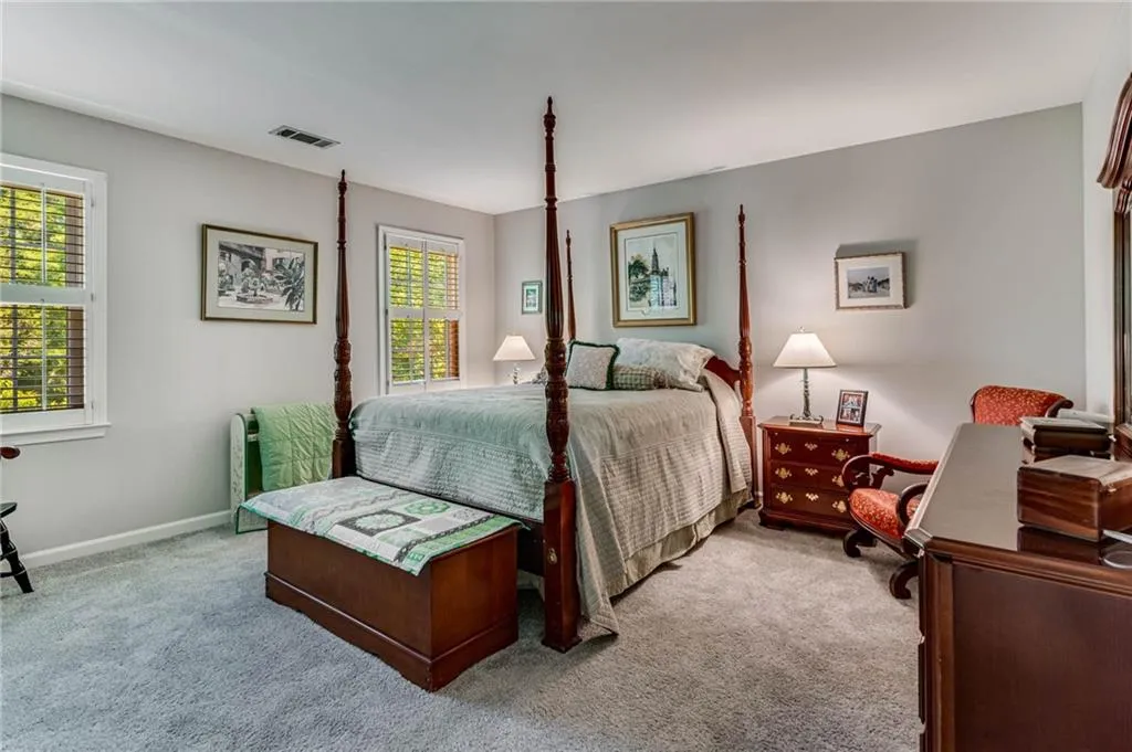 540 Vinington Court, Sandy Springs, Georgia 30350, 5 Bedrooms Bedrooms, ,4 BathroomsBathrooms,Residential,Sold,540 Vinington Court,7052410