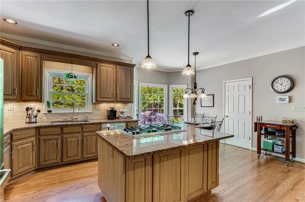 540 Vinington Court, Sandy Springs, Georgia 30350, 5 Bedrooms Bedrooms, ,4 BathroomsBathrooms,Residential,Sold,540 Vinington Court,7052410