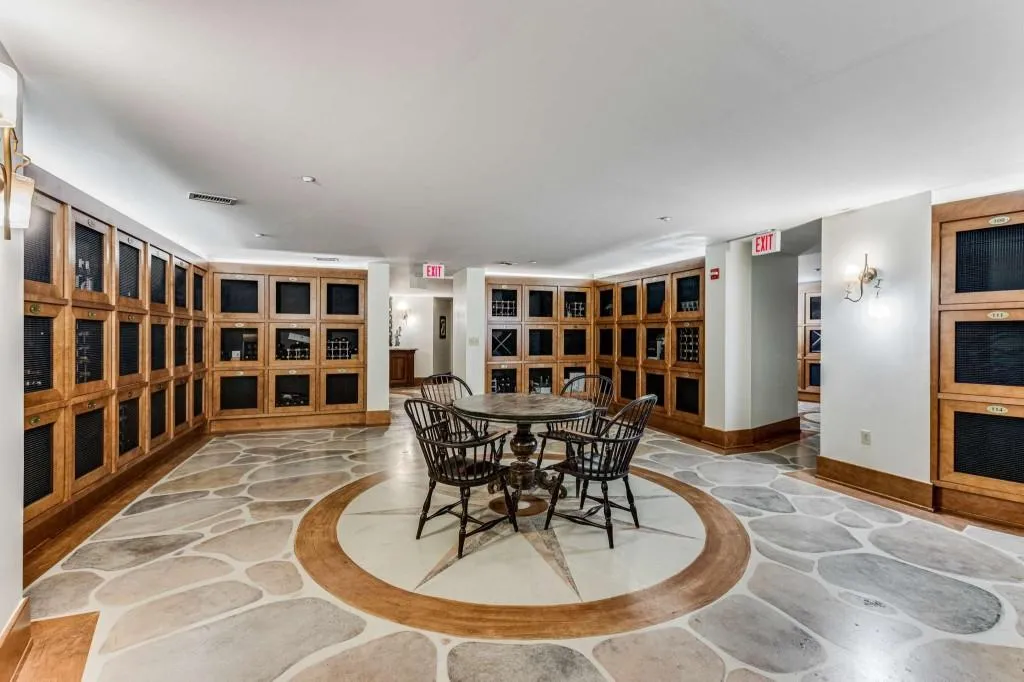 700 Park Regency Place Ne Unit 1604, Atlanta, Georgia 30326, 2 Bedrooms Bedrooms, 0 ,2 BathroomsBathrooms,Residential,For Sale,700 Park Regency Place Ne Unit 1604,7834723