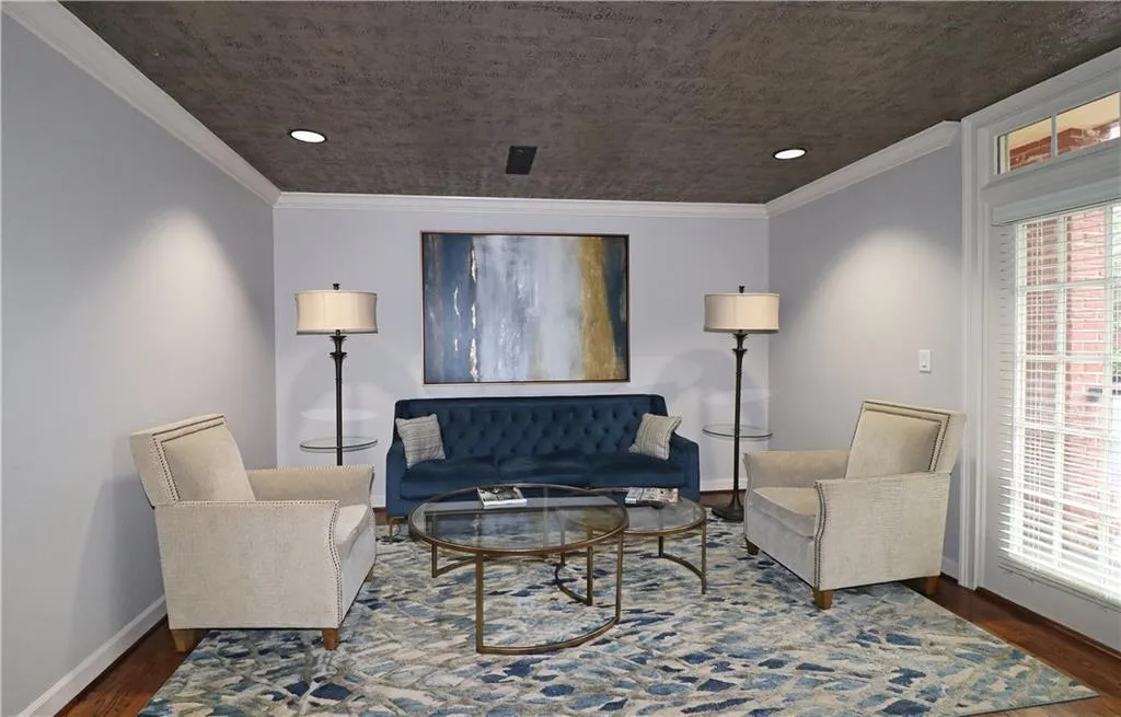 1735 Peachtree Street Ne Unit 210, Atlanta, Georgia 30309, 2 Bedrooms Bedrooms, ,2 BathroomsBathrooms,Residential,For Sale,1735 Peachtree Street Ne Unit 210,7404273