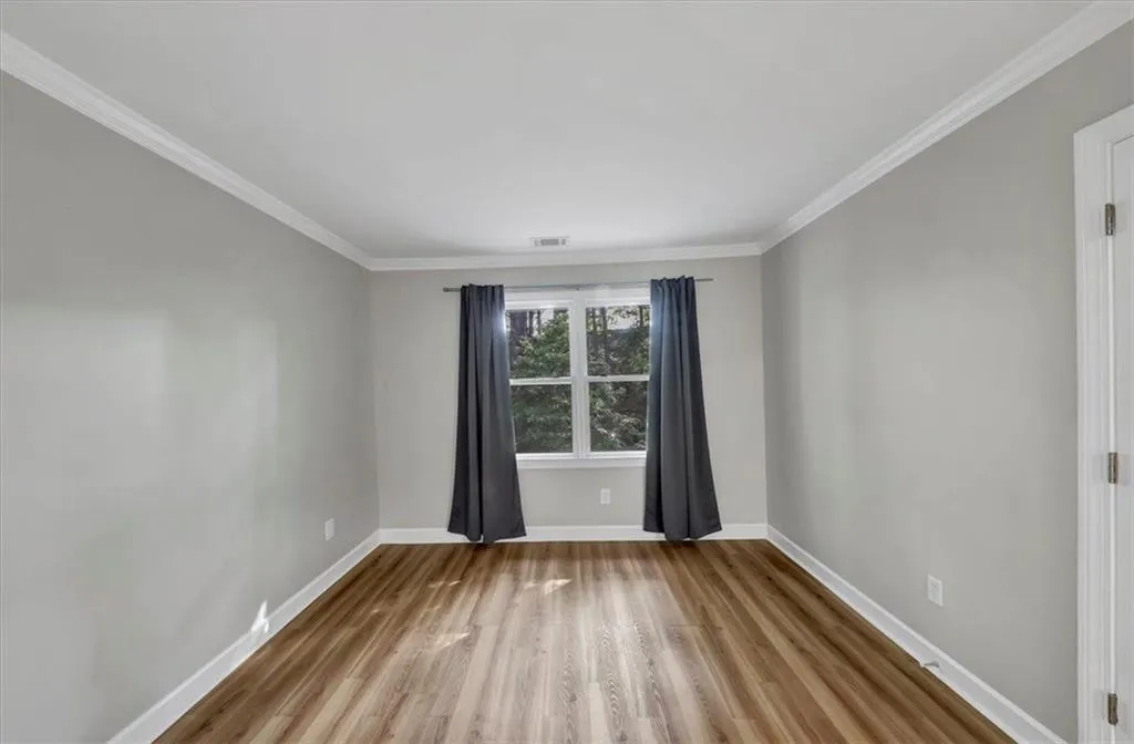 10 Forest Ridge Court, Sandy Springs, Georgia 30350, 3 Bedrooms Bedrooms, ,2 BathroomsBathrooms,Residential,Sold,10 Forest Ridge Court,7397496