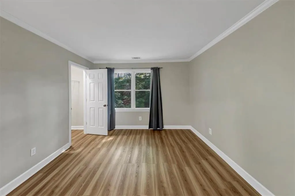 10 Forest Ridge Court, Sandy Springs, Georgia 30350, 3 Bedrooms Bedrooms, ,2 BathroomsBathrooms,Residential,Sold,10 Forest Ridge Court,7397496
