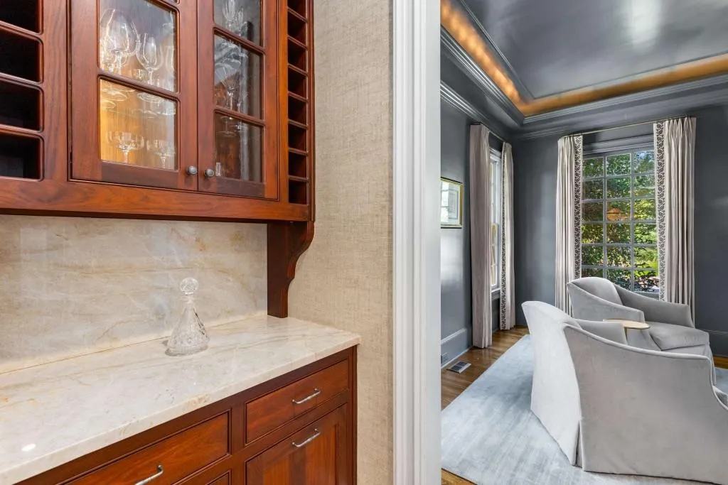 1382 Wesley Circle Nw, Atlanta, Georgia 30327, 6 Bedrooms Bedrooms, ,5 BathroomsBathrooms,Residential,For Sale,1382 Wesley Circle Nw,7646507