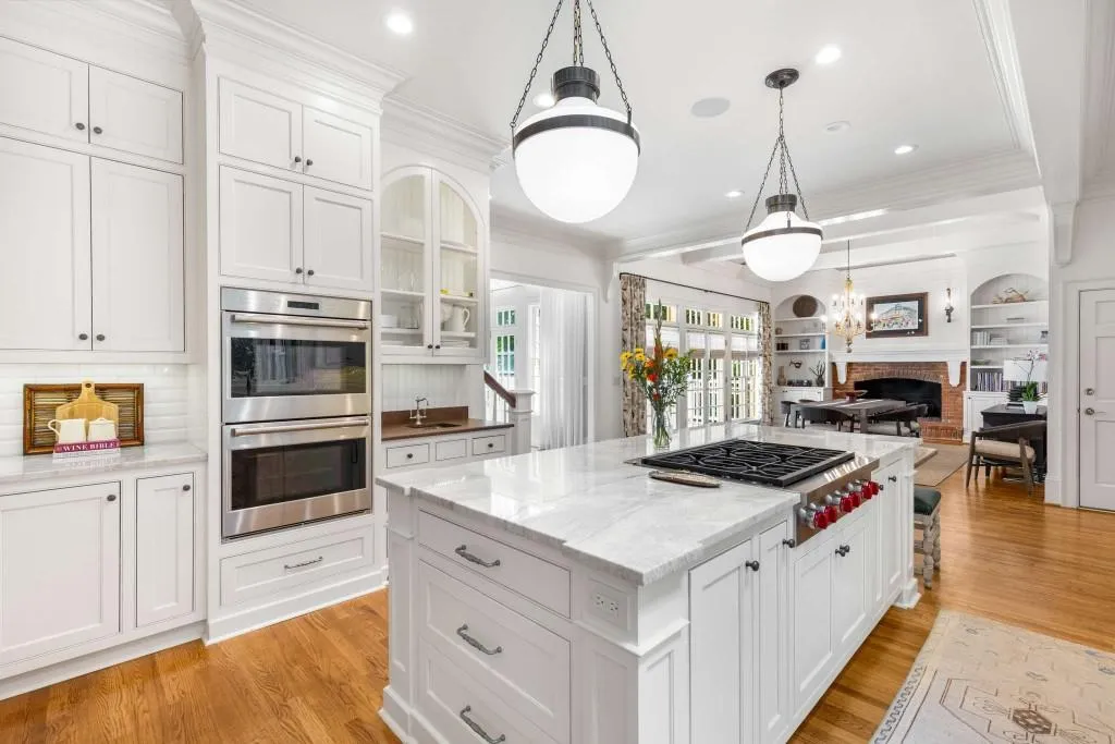1382 Wesley Circle Nw, Atlanta, Georgia 30327, 6 Bedrooms Bedrooms, ,5 BathroomsBathrooms,Residential,For Sale,1382 Wesley Circle Nw,7646507