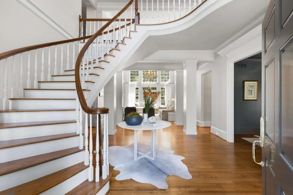1382 Wesley Circle Nw, Atlanta, Georgia 30327, 6 Bedrooms Bedrooms, ,5 BathroomsBathrooms,Residential,For Sale,1382 Wesley Circle Nw,7646507