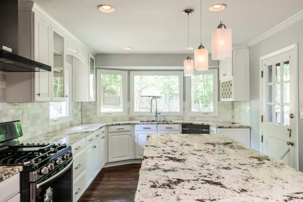 165 Devonwood Drive, Sandy Springs, Georgia 30328, 4 Bedrooms Bedrooms, ,3 BathroomsBathrooms,Residential,Sold,165 Devonwood Drive,6013714