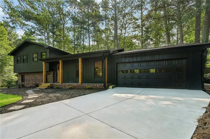 512 Wood Forest Court, Marietta, Georgia 30066