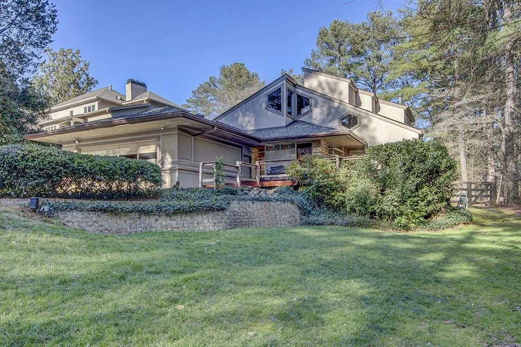 4102 Brookview Drive Se, Atlanta, Georgia 30339, 4 Bedrooms Bedrooms, ,3 BathroomsBathrooms,Residential,Sold,4102 Brookview Drive Se,5653745