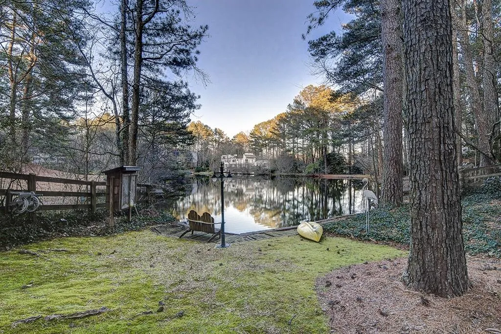 4102 Brookview Drive Se, Atlanta, Georgia 30339, 4 Bedrooms Bedrooms, ,3 BathroomsBathrooms,Residential,Sold,4102 Brookview Drive Se,5653745
