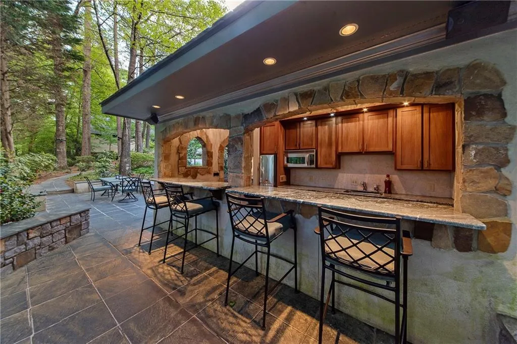 6787 Riverside Drive, Atlanta, Georgia 30328, 5 Bedrooms Bedrooms, ,6 BathroomsBathrooms,Residential,Sold,6787 Riverside Drive,6859510