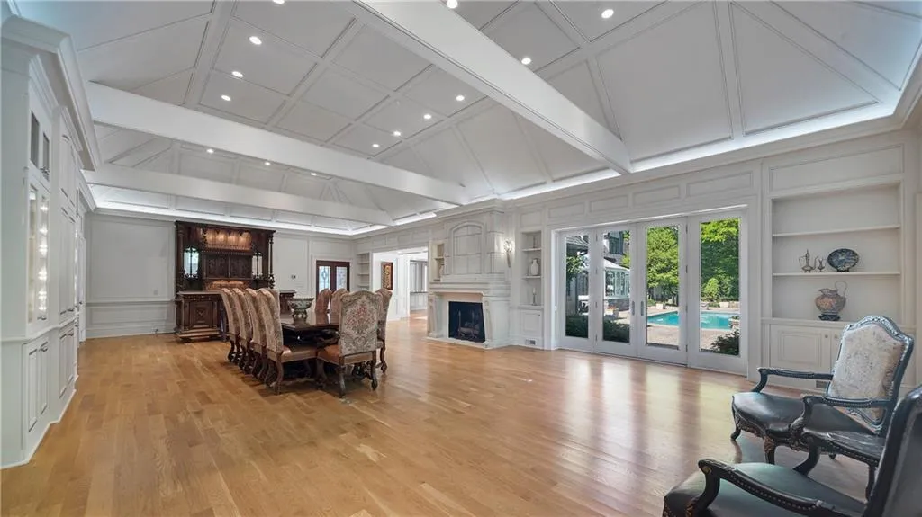 6787 Riverside Drive, Atlanta, Georgia 30328, 5 Bedrooms Bedrooms, ,6 BathroomsBathrooms,Residential,Sold,6787 Riverside Drive,6859510