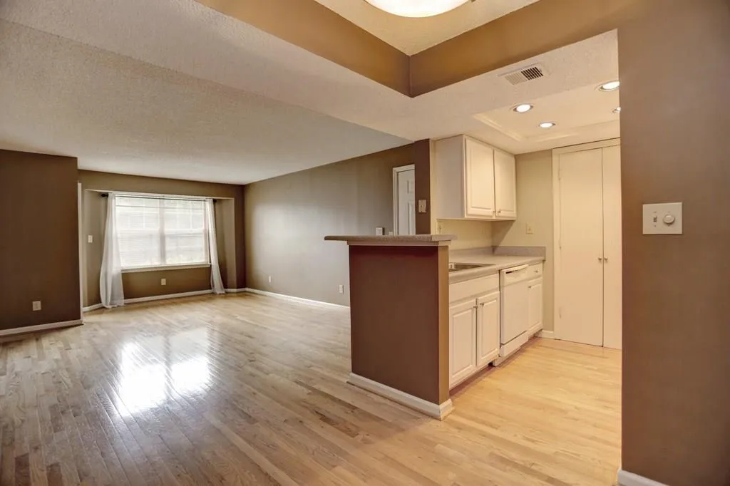2037 Chastain Park Court Ne Unit 2037, Atlanta, Georgia 30342, 1 Bedroom Bedrooms, ,1 BathroomBathrooms,Residential,Sold,2037 Chastain Park Court Ne Unit 2037,5721986