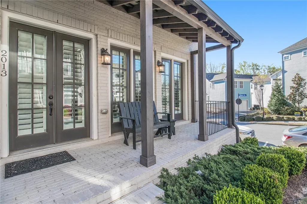 2013 Wheaton Way, Atlanta, Georgia 30328, 3 Bedrooms Bedrooms, ,4 BathroomsBathrooms,Residential,Sold,2013 Wheaton Way,7189173