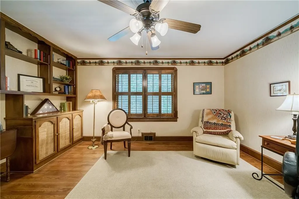 5580 Lake Island Drive, Sandy Springs, Georgia 30327, 4 Bedrooms Bedrooms, ,4 BathroomsBathrooms,Residential,Sold,5580 Lake Island Drive,7225314