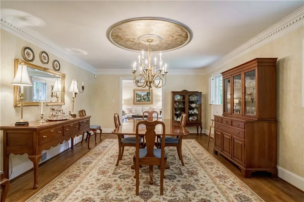 5580 Lake Island Drive, Sandy Springs, Georgia 30327, 4 Bedrooms Bedrooms, ,4 BathroomsBathrooms,Residential,Sold,5580 Lake Island Drive,7225314