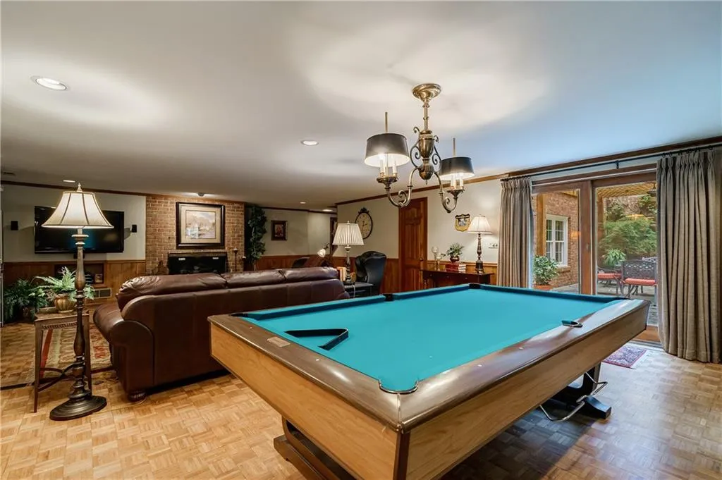 5580 Lake Island Drive, Sandy Springs, Georgia 30327, 4 Bedrooms Bedrooms, ,4 BathroomsBathrooms,Residential,Sold,5580 Lake Island Drive,7225314