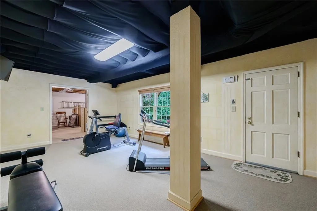 5580 Lake Island Drive, Sandy Springs, Georgia 30327, 4 Bedrooms Bedrooms, ,4 BathroomsBathrooms,Residential,Sold,5580 Lake Island Drive,7225314