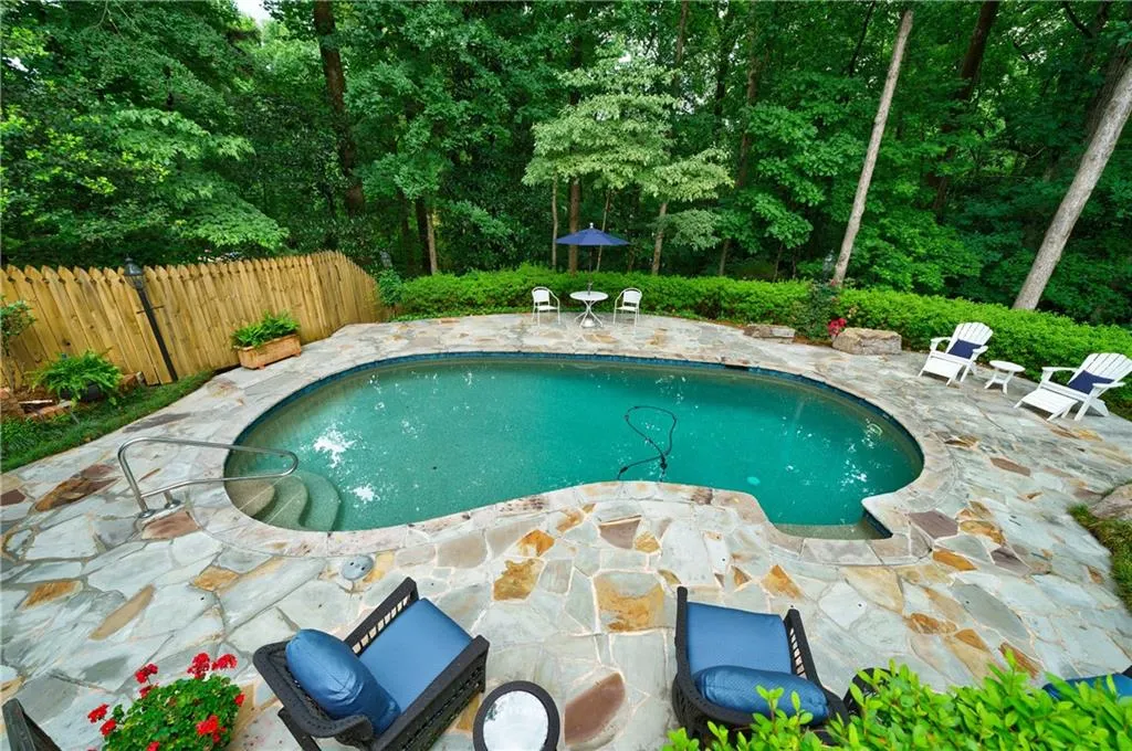 5580 Lake Island Drive, Sandy Springs, Georgia 30327, 4 Bedrooms Bedrooms, ,4 BathroomsBathrooms,Residential,Sold,5580 Lake Island Drive,7225314