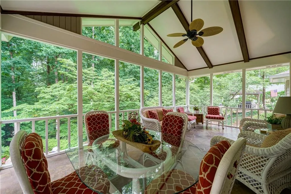 5580 Lake Island Drive, Sandy Springs, Georgia 30327, 4 Bedrooms Bedrooms, ,4 BathroomsBathrooms,Residential,Sold,5580 Lake Island Drive,7225314