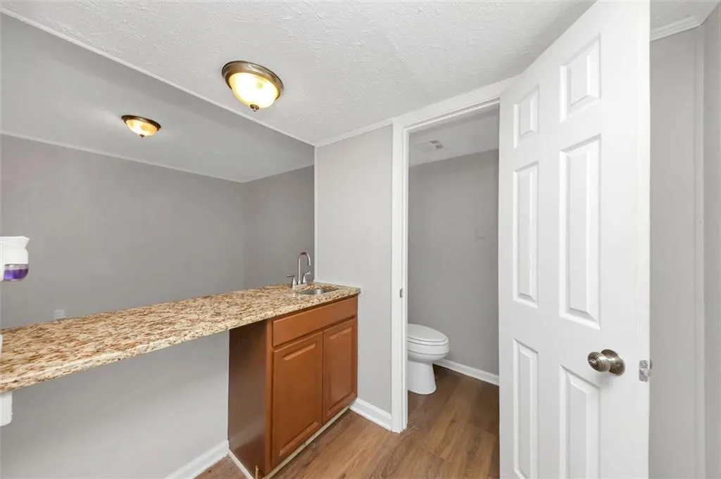 725 Dalrymple Road Unit 4e, Atlanta, Georgia 30328, 3 Bedrooms Bedrooms, ,2 BathroomsBathrooms,Residential,Sold,725 Dalrymple Road Unit 4e,7444537