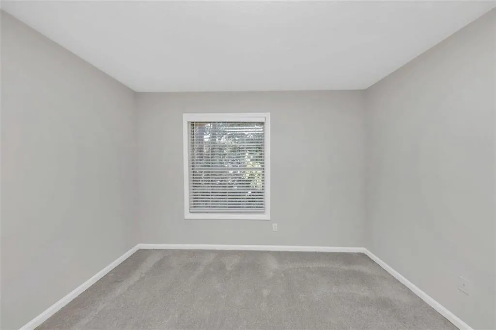 725 Dalrymple Road Unit 4e, Atlanta, Georgia 30328, 3 Bedrooms Bedrooms, ,2 BathroomsBathrooms,Residential,Sold,725 Dalrymple Road Unit 4e,7444537