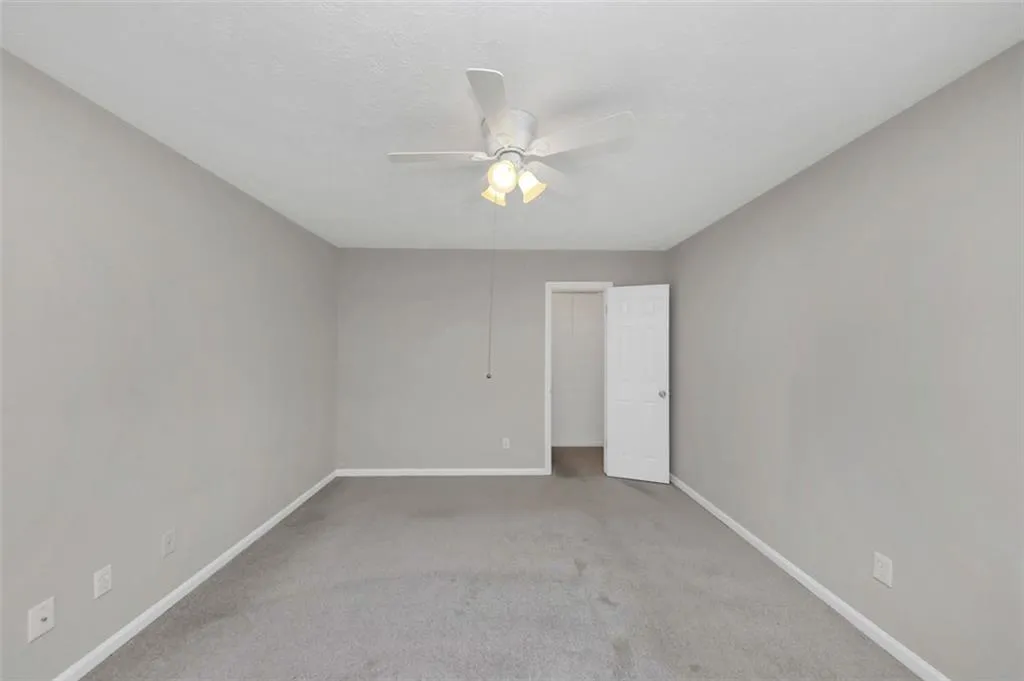 725 Dalrymple Road Unit 4e, Atlanta, Georgia 30328, 3 Bedrooms Bedrooms, ,2 BathroomsBathrooms,Residential,Sold,725 Dalrymple Road Unit 4e,7444537