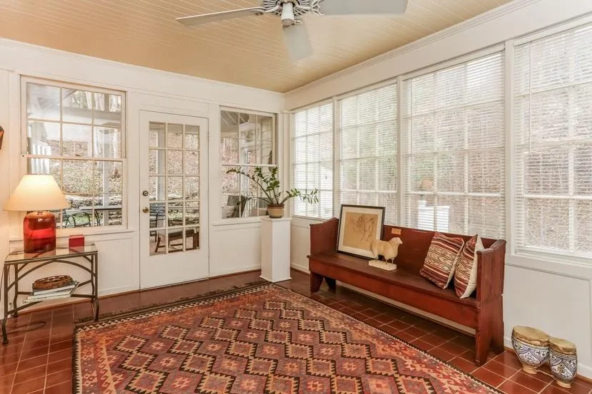 5580 Long Island Drive, Sandy Springs, Georgia 30327, 4 Bedrooms Bedrooms, ,3 BathroomsBathrooms,Residential,Sold,5580 Long Island Drive,5502662