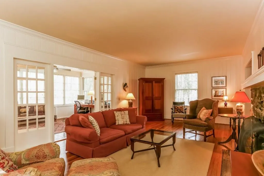 5580 Long Island Drive, Sandy Springs, Georgia 30327, 4 Bedrooms Bedrooms, ,3 BathroomsBathrooms,Residential,Sold,5580 Long Island Drive,5502662