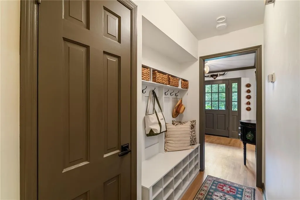 500 Tanacrest Drive, Atlanta, Georgia 30328, 4 Bedrooms Bedrooms, ,3 BathroomsBathrooms,Residential,For Sale,500 Tanacrest Drive,7634166