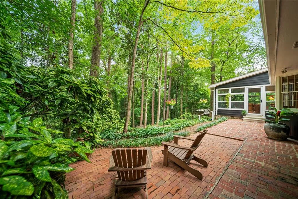 500 Tanacrest Drive, Atlanta, Georgia 30328, 4 Bedrooms Bedrooms, ,3 BathroomsBathrooms,Residential,For Sale,500 Tanacrest Drive,7634166