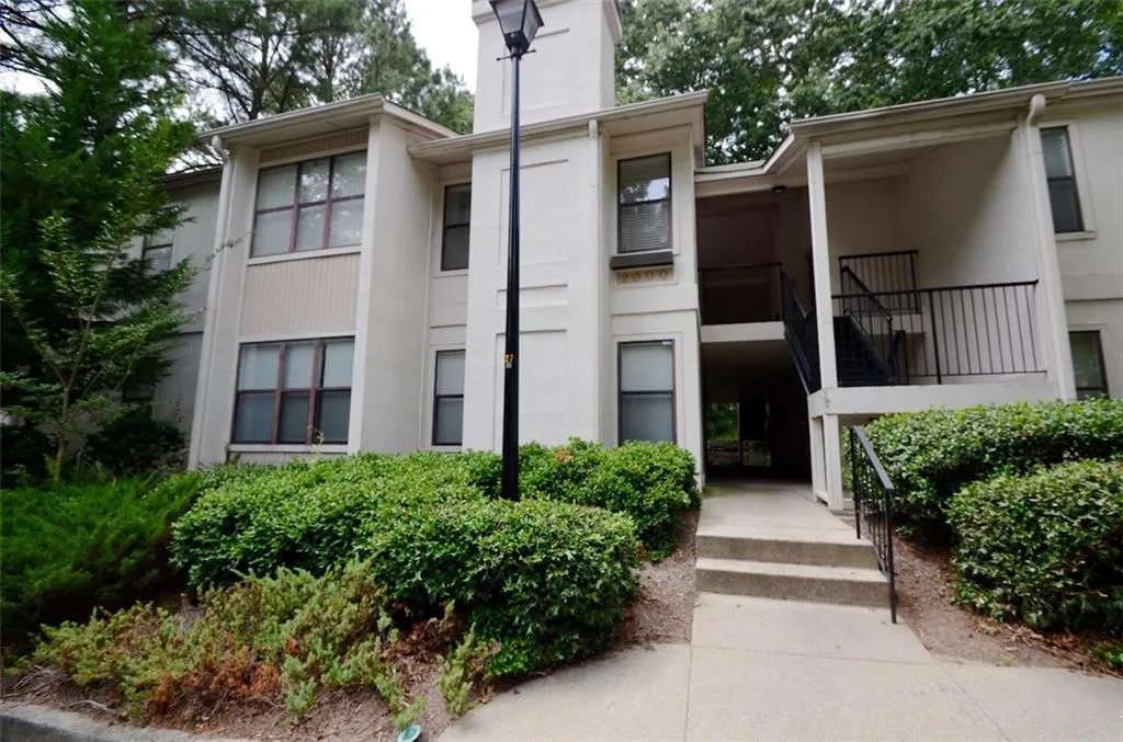 2001 Huntingdon Chase, Atlanta, Georgia 30350, 2 Bedrooms Bedrooms, ,2 BathroomsBathrooms,Residential,Sold,2001 Huntingdon Chase,5744014