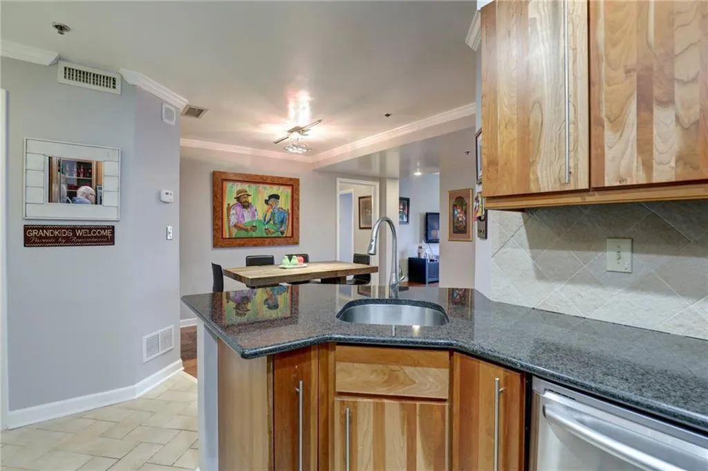 795 Hammond Drive Unit 2308, Sandy Springs, Georgia 30328, 2 Bedrooms Bedrooms, ,2 BathroomsBathrooms,Residential,Sold,795 Hammond Drive Unit 2308,6888285