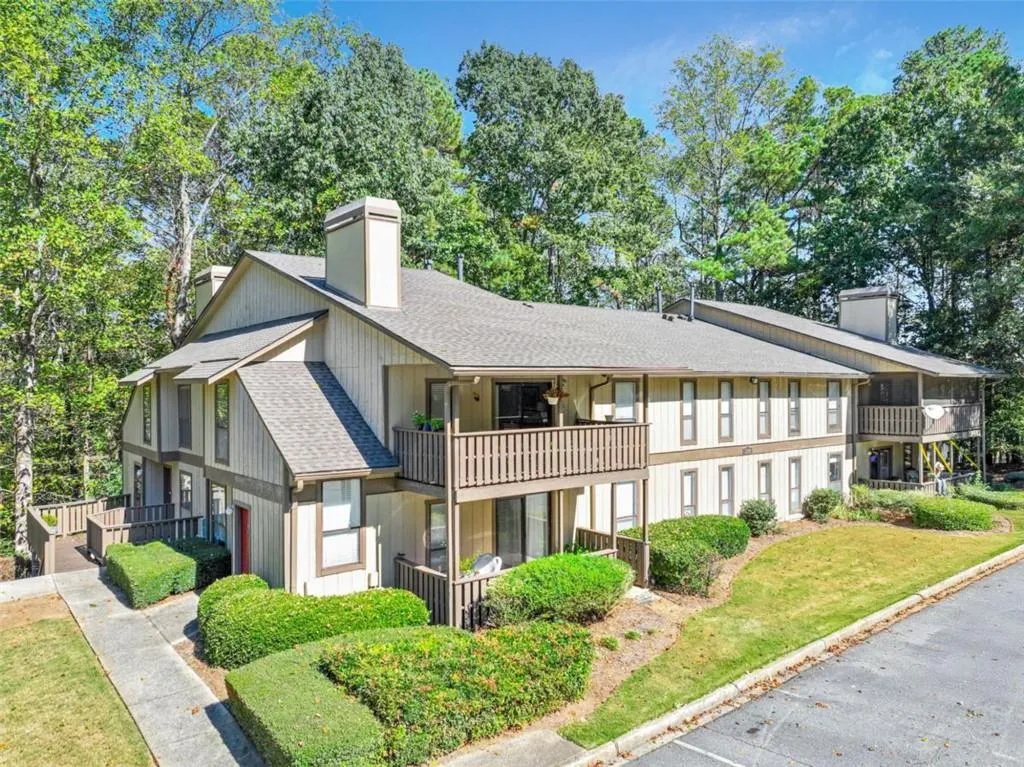 205 Woodcliff Drive Unit 205, Sandy Springs, Georgia 30350, 2 Bedrooms Bedrooms, ,2 BathroomsBathrooms,Residential,For Sale,205 Woodcliff Drive Unit 205,7713946
