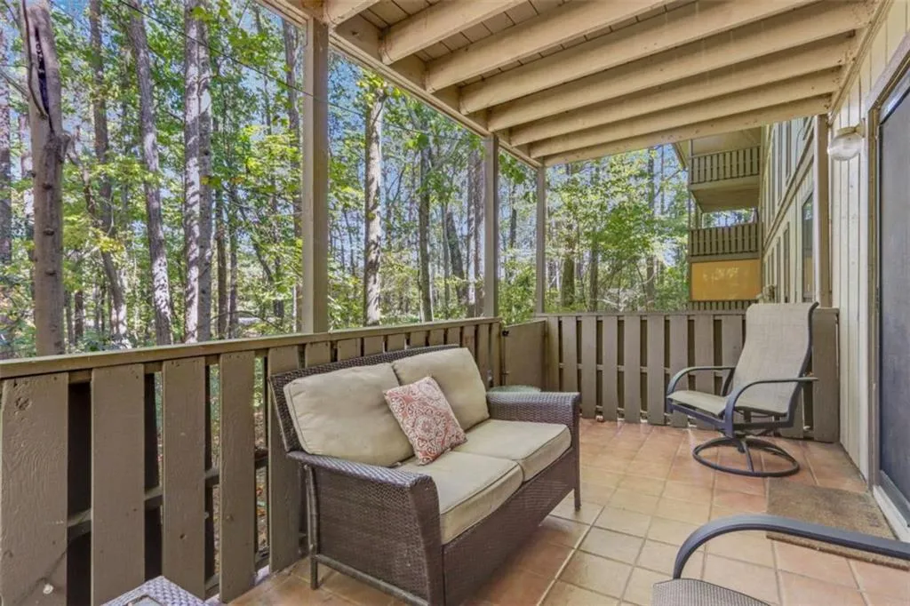 205 Woodcliff Drive Unit 205, Sandy Springs, Georgia 30350, 2 Bedrooms Bedrooms, ,2 BathroomsBathrooms,Residential,For Sale,205 Woodcliff Drive Unit 205,7713946
