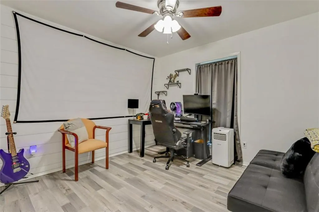 205 Woodcliff Drive Unit 205, Sandy Springs, Georgia 30350, 2 Bedrooms Bedrooms, ,2 BathroomsBathrooms,Residential,For Sale,205 Woodcliff Drive Unit 205,7713946