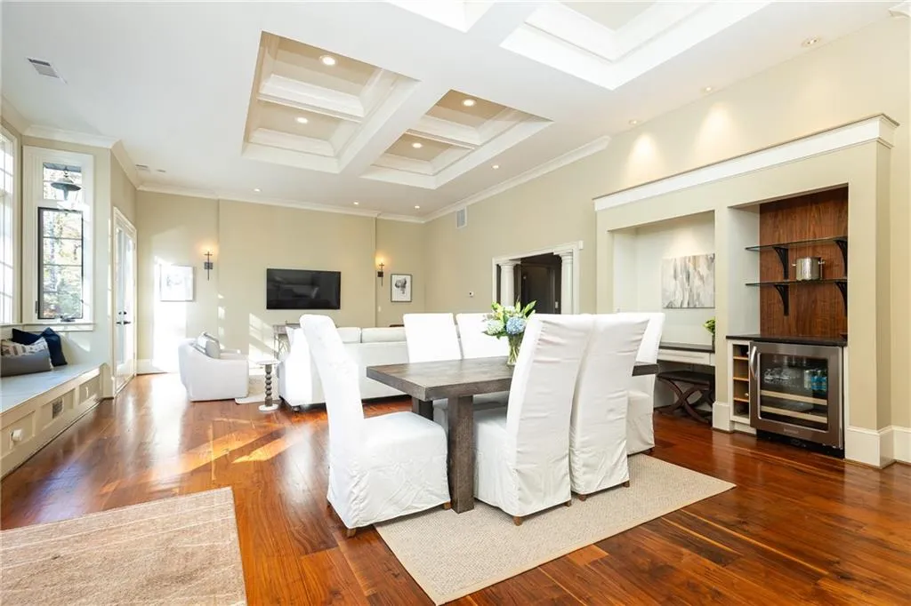 4276 Sentinel Post Road Nw, Atlanta, Georgia 30327, 4 Bedrooms Bedrooms, 0 ,4 BathroomsBathrooms,Residential,Sold,4276 Sentinel Post Road Nw,7706807
