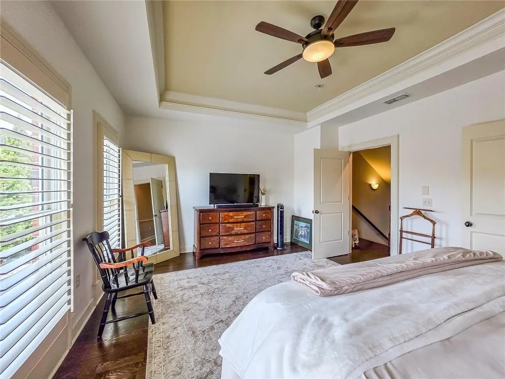 302 Riversgate Drive Unit 55, Atlanta, Georgia 30339, 4 Bedrooms Bedrooms, ,4 BathroomsBathrooms,Residential,For Sale,302 Riversgate Drive Unit 55,7750957