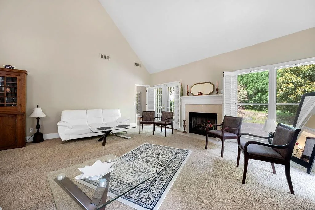 37 Westfair Court, Atlanta, Georgia 30328, 3 Bedrooms Bedrooms, ,2 BathroomsBathrooms,Residential,For Sale,37 Westfair Court,7689179