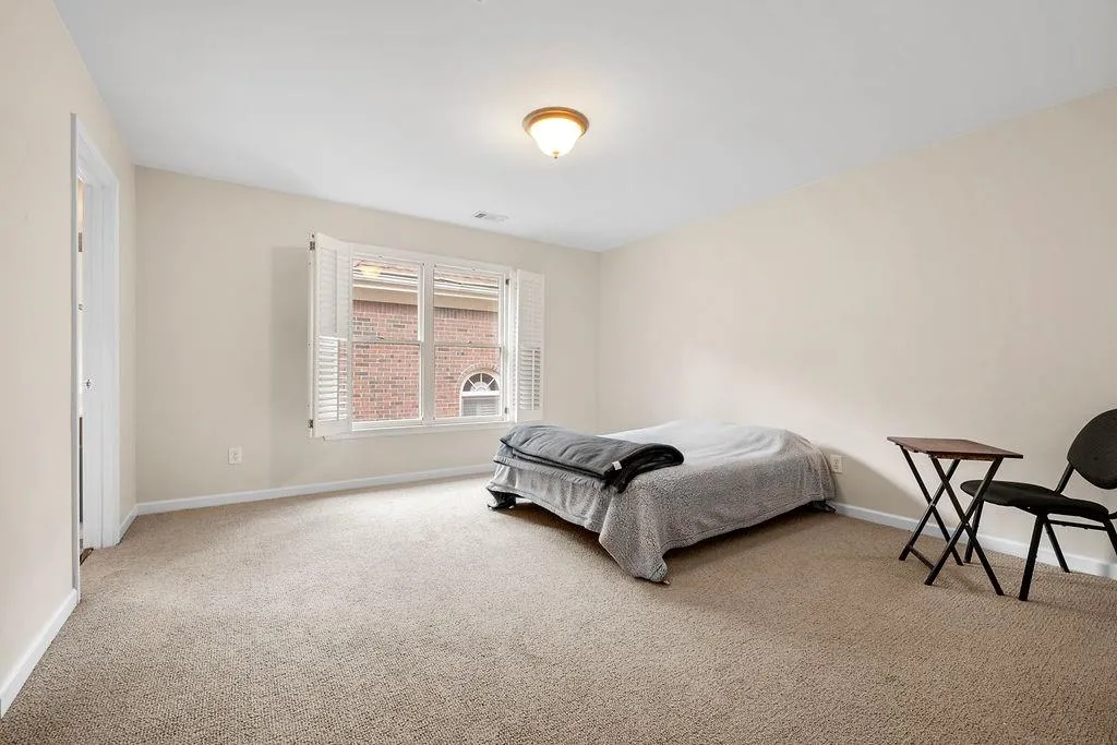 37 Westfair Court, Atlanta, Georgia 30328, 3 Bedrooms Bedrooms, ,2 BathroomsBathrooms,Residential,For Sale,37 Westfair Court,7689179