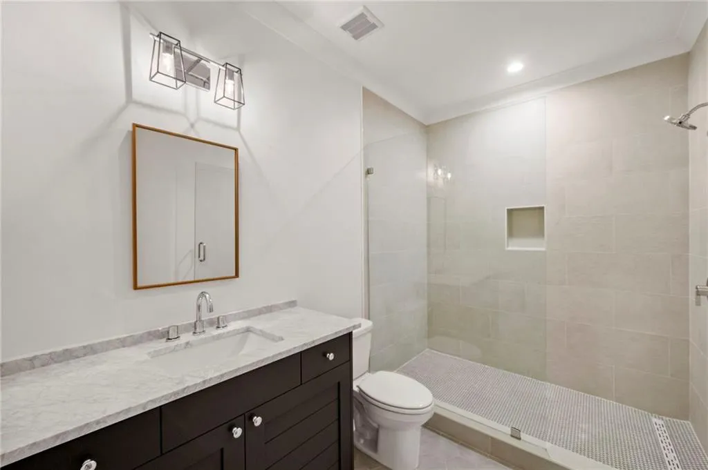 1074 Moores Mill Road Nw, Atlanta, Georgia 30327, 5 Bedrooms Bedrooms, ,5 BathroomsBathrooms,Residential,For Sale,1074 Moores Mill Road Nw,7550652