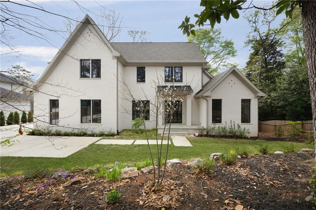 1074 Moores Mill Road Nw, Atlanta, Georgia 30327, 5 Bedrooms Bedrooms, ,5 BathroomsBathrooms,Residential,For Sale,1074 Moores Mill Road Nw,7550652