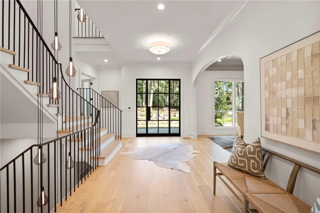 1074 Moores Mill Road Nw, Atlanta, Georgia 30327, 5 Bedrooms Bedrooms, ,5 BathroomsBathrooms,Residential,For Sale,1074 Moores Mill Road Nw,7550652