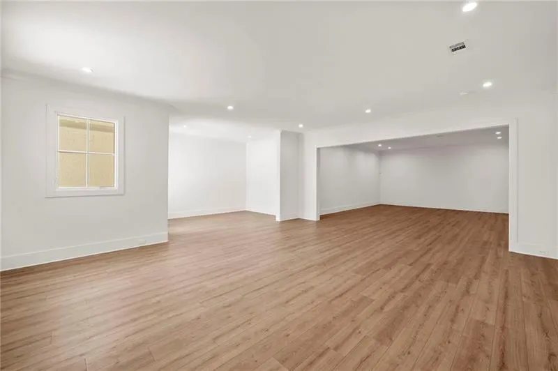 1074 Moores Mill Road Nw, Atlanta, Georgia 30327, 5 Bedrooms Bedrooms, ,5 BathroomsBathrooms,Residential,For Sale,1074 Moores Mill Road Nw,7550652