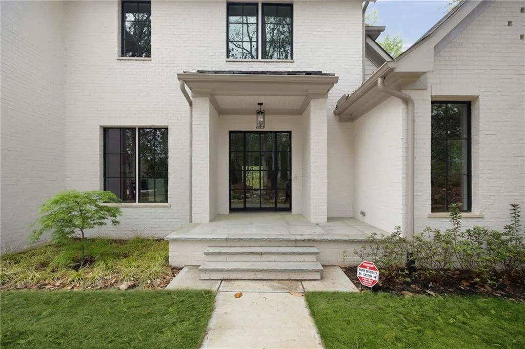 1074 Moores Mill Road Nw, Atlanta, Georgia 30327, 5 Bedrooms Bedrooms, ,5 BathroomsBathrooms,Residential,For Sale,1074 Moores Mill Road Nw,7550652