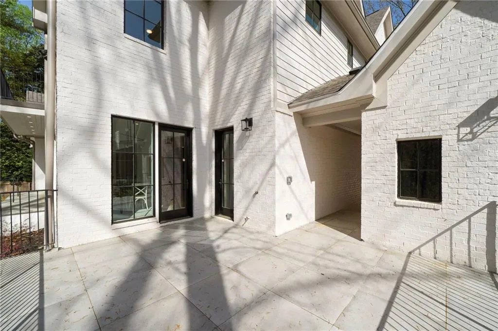 1074 Moores Mill Road Nw, Atlanta, Georgia 30327, 5 Bedrooms Bedrooms, ,5 BathroomsBathrooms,Residential,For Sale,1074 Moores Mill Road Nw,7550652