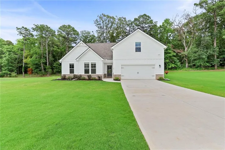 96 Whites Pond Road, Moreland, Georgia 30259