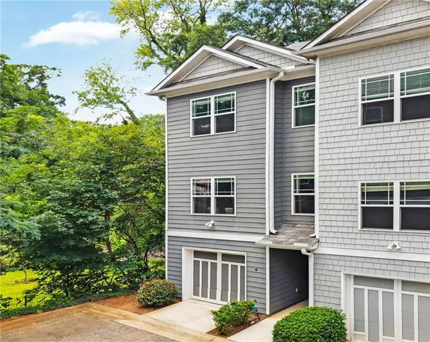 Welcome to Unit 4 at Walker Park Townhomes!